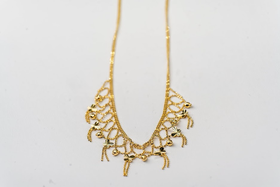 Fine gold necklace